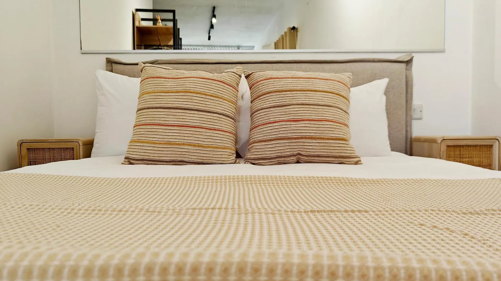 Fly Away Home Condo With Terrace Qormi Malta